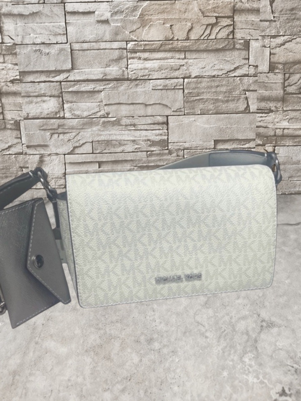 Michael Kors Vincent Crossbody MK Signature Logo + Card Case Silver/White